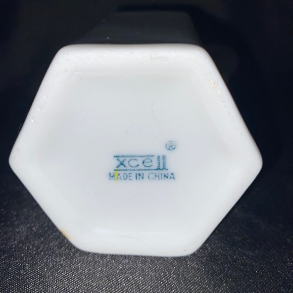 VTG Xcell Porcelain Cruet - Picture 5 of 8